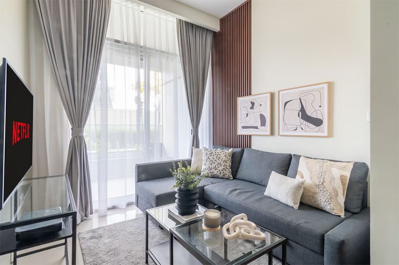 Lovely residence near Burj Khalifa