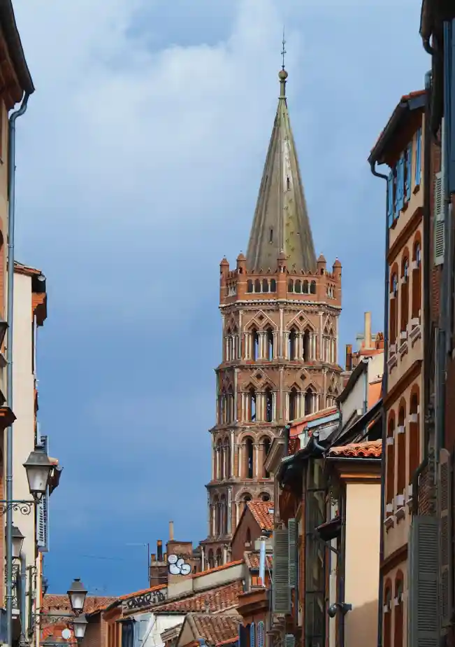 A city in southwestern France, Toulouse is known for its warm terracotta architecture, earning it the nickname ‘La Ville Rose.’ Stroll through historic streets, visit the stunning Basilica of Saint-Sernin, and enjoy the vibrant culture along the Garonne River.