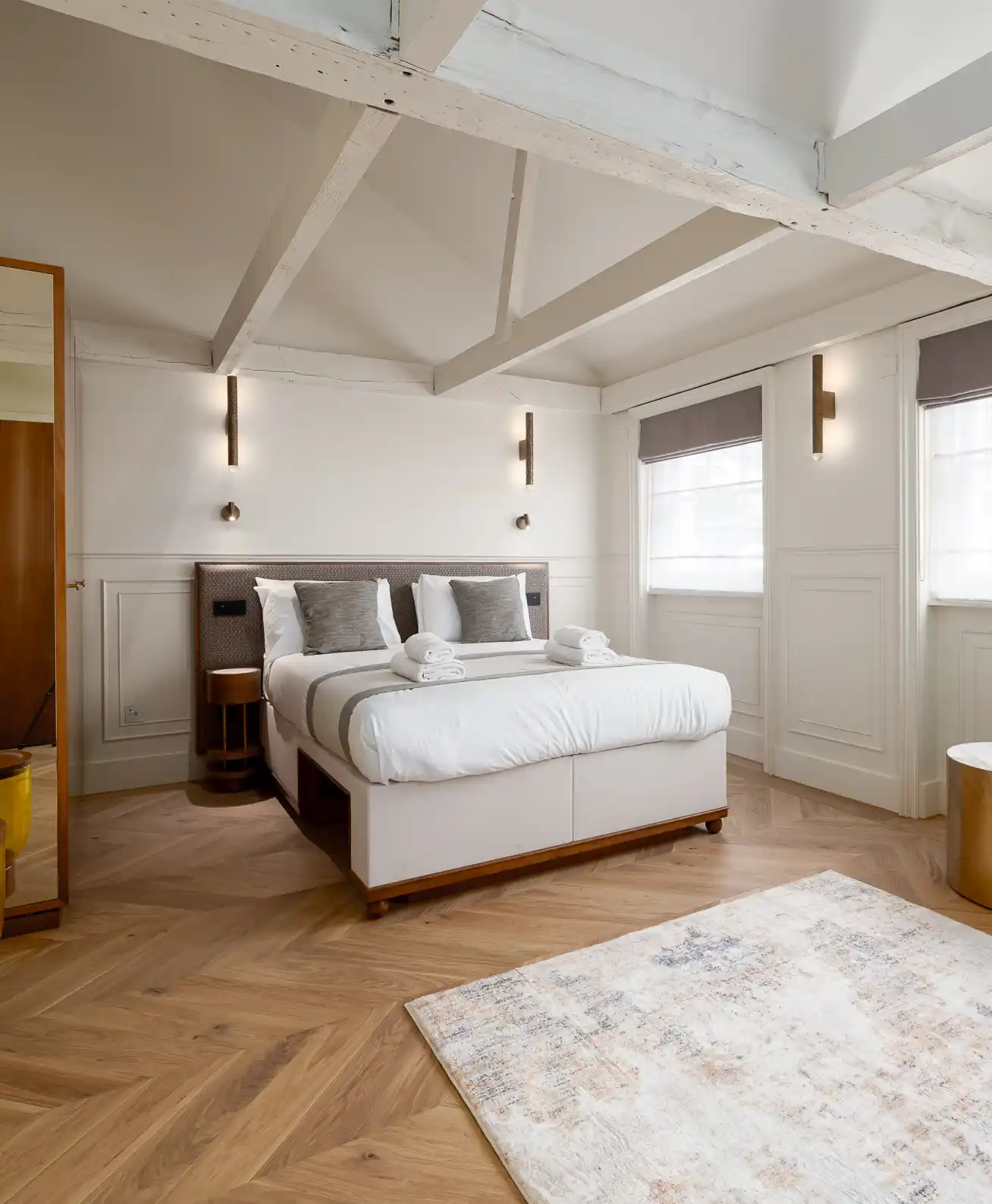 Fitzroy bedroom - Hotel management